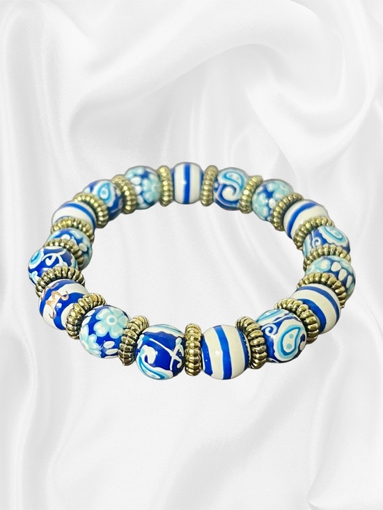 Angela Moore Jewelry - EUC Angela Moore Vintage Blue Coastal Hand-Painted Stretch Bracelet